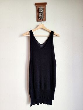 Chocolate Black Knit V-Neck Tank - Women